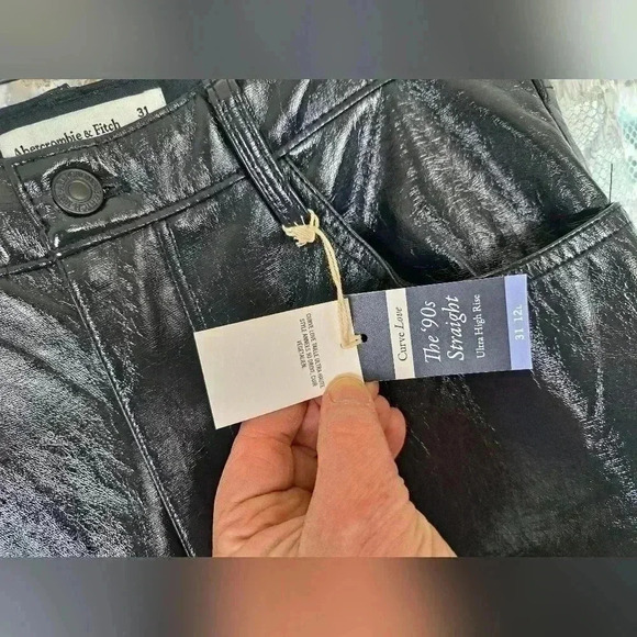Abercrombie & Fitch Vegan Leather 90s Straight Curve Love Pants Black Size 31 - Picture 10 of 12